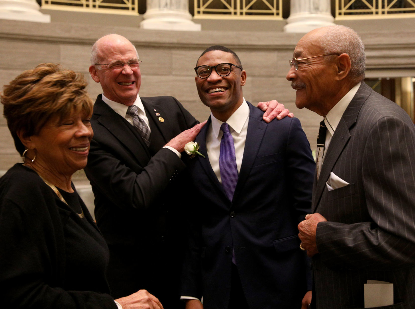 Missouri's 100th session convenes